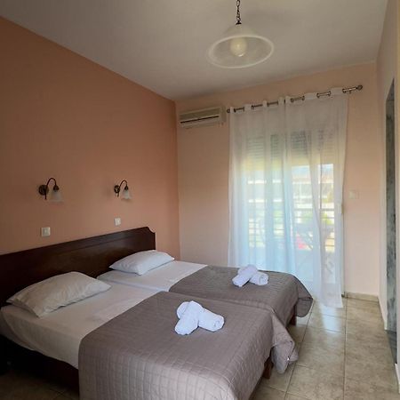 Tsipos Rooms Ставрос Екстериор снимка