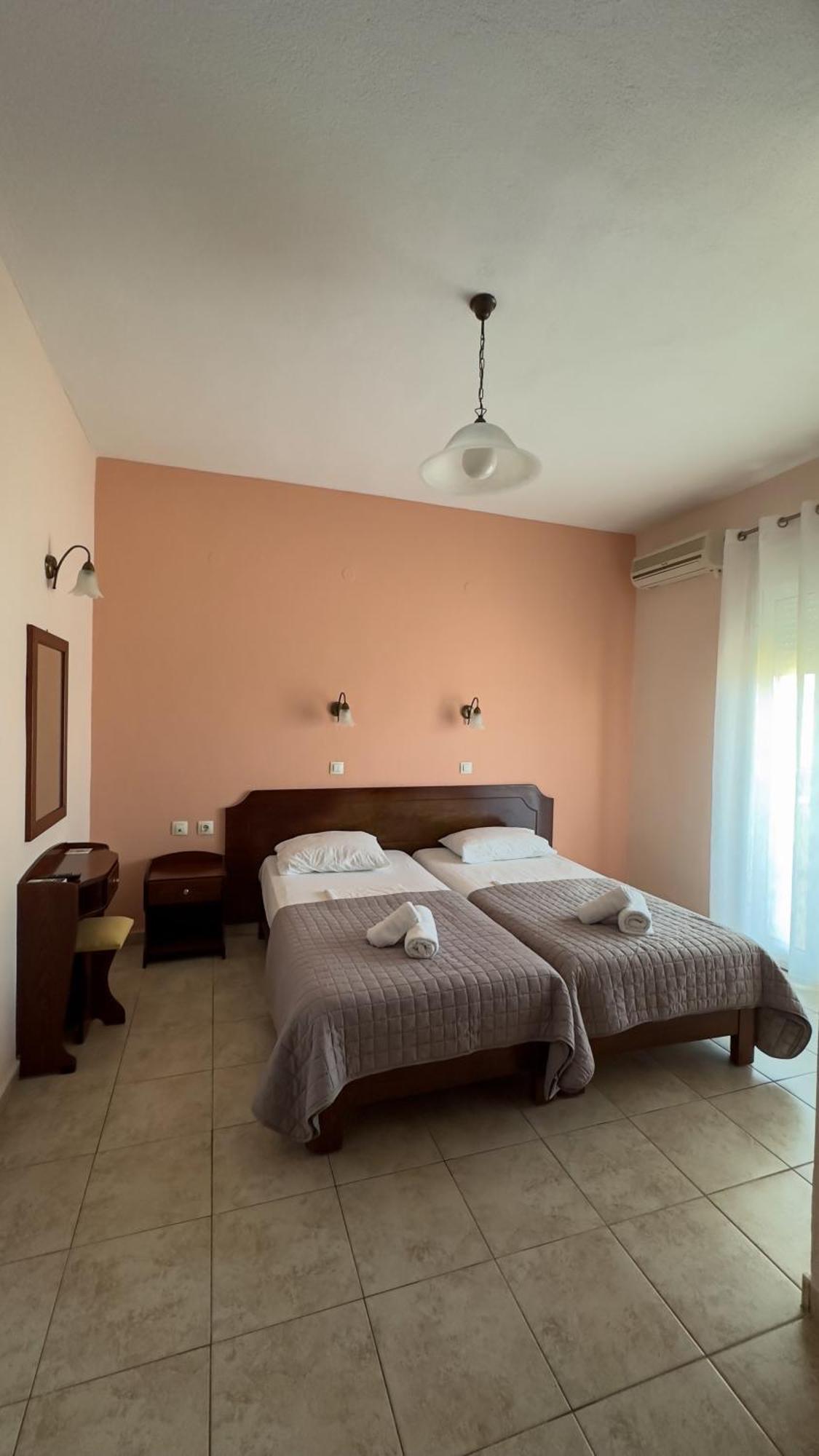 Tsipos Rooms Ставрос Екстериор снимка